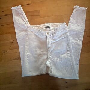 American Eagle Next Level Stretch Women's high rise skinny ripped jeans.